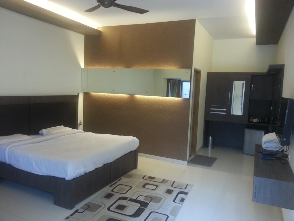Hotel Mohan Continental Patiāla Δωμάτιο φωτογραφία