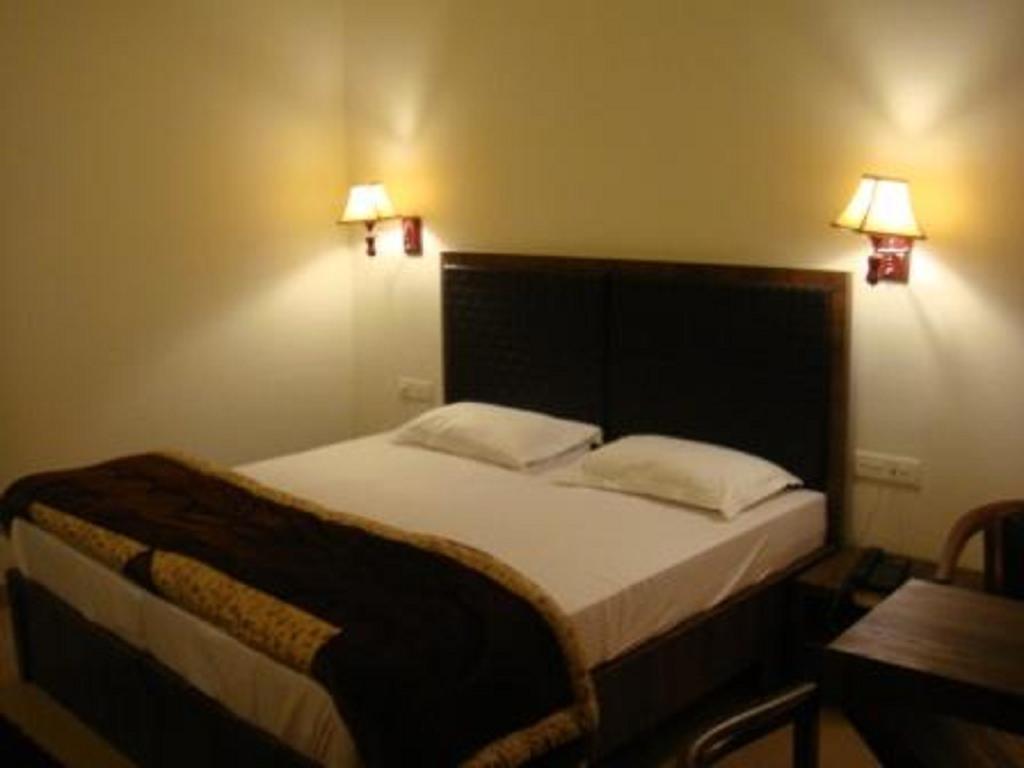 Hotel Mohan Continental Patiāla Δωμάτιο φωτογραφία